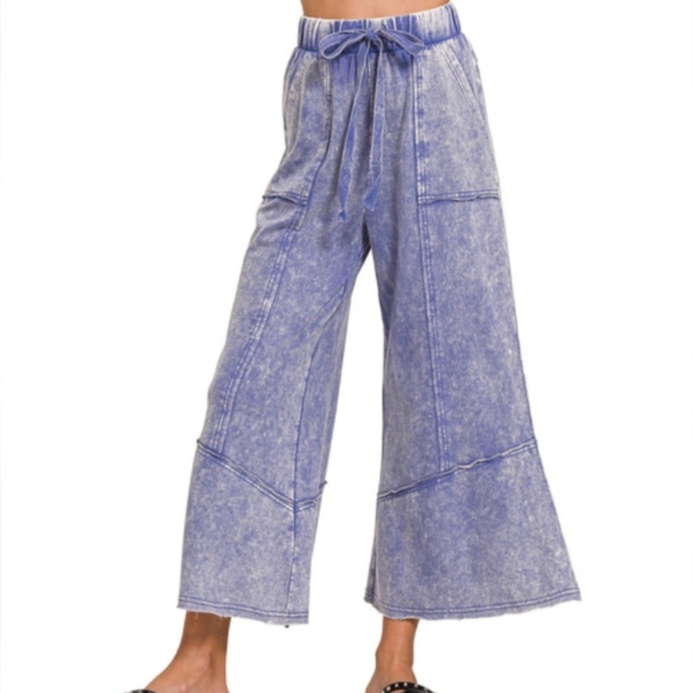 Zenana Exposed Seam Flare Hem Pants with Pockets, Mineral Wash Marlin